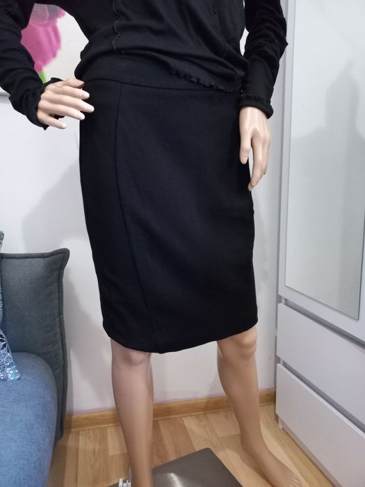Elegancka spódniczka  klasyczna prosta do pracy biura S