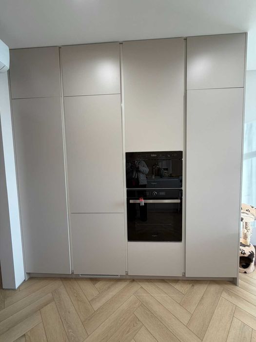 Продам чудову 2-кімнатну квартиру в ЖК Варшавський мікрорайон.