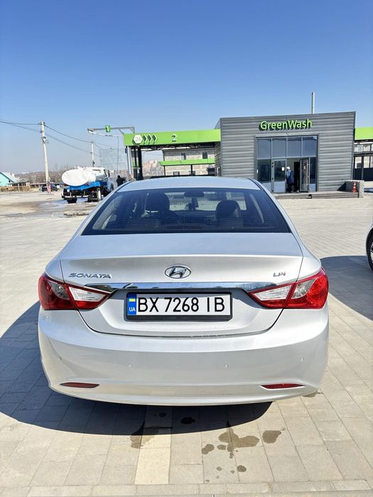 Прокат, оренда, подобово Автомобіля