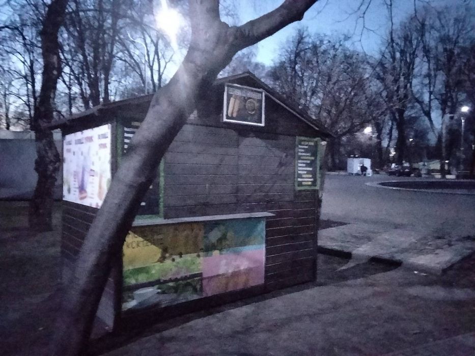 Павильйон,повільйон,маф,лоток,ларь,деревянный домик,торговая точка