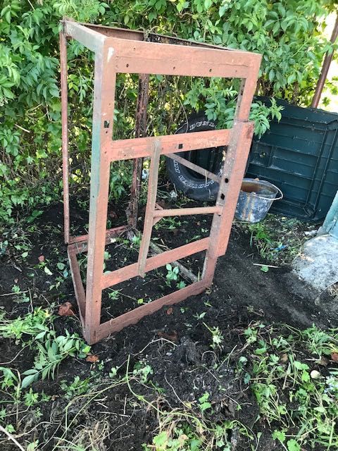 Pascoal brand tractor cargo box (structure)64283225196929122