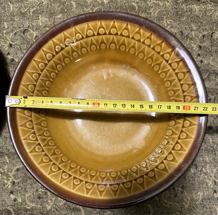 Chdziezż 4 głębokie talerze i 1 płaski obiadowe