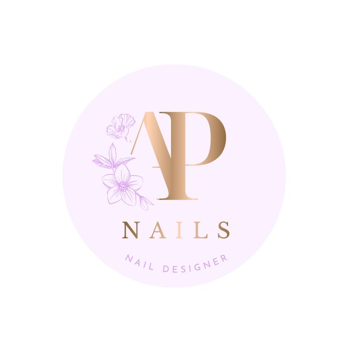 Modelo unhas de gel