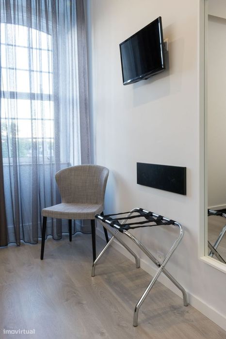 RIVERSUITES : T1 Mobilado ( Aluguer Mensal )