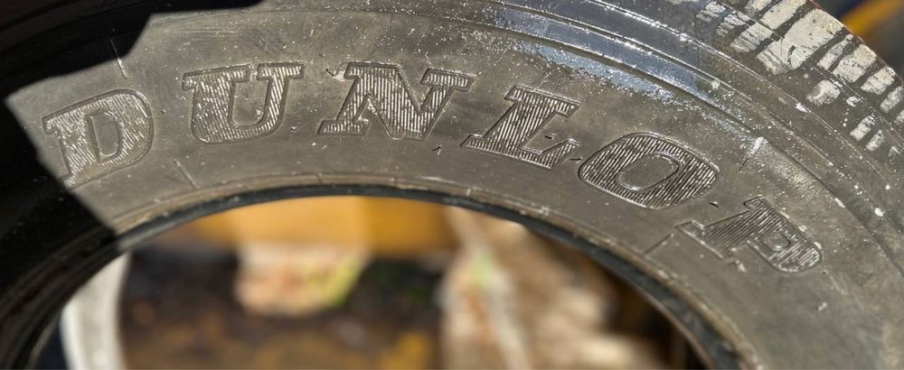 Шины б у 245/70R19.5 DUNLOP  прицеп