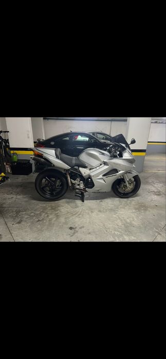 Vendo VFR 800 VTEC impecavel