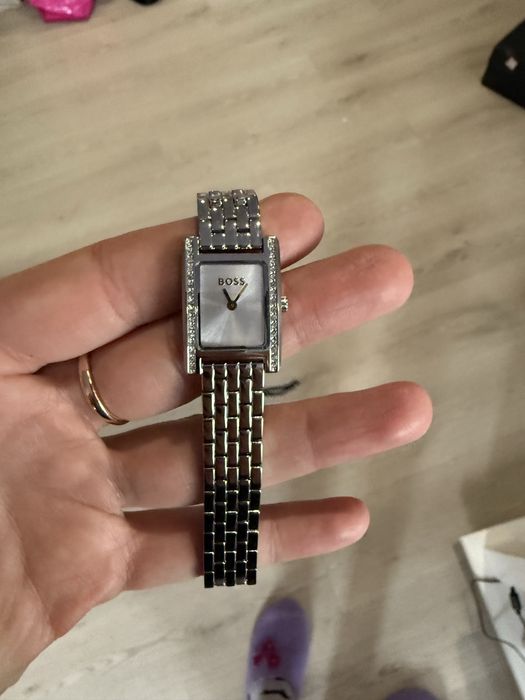 Годинник Boss новий