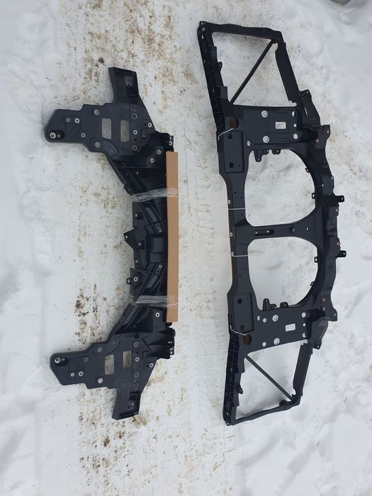 Tesla Model S Plaid телевизор Тесла Модел С  установочная панель