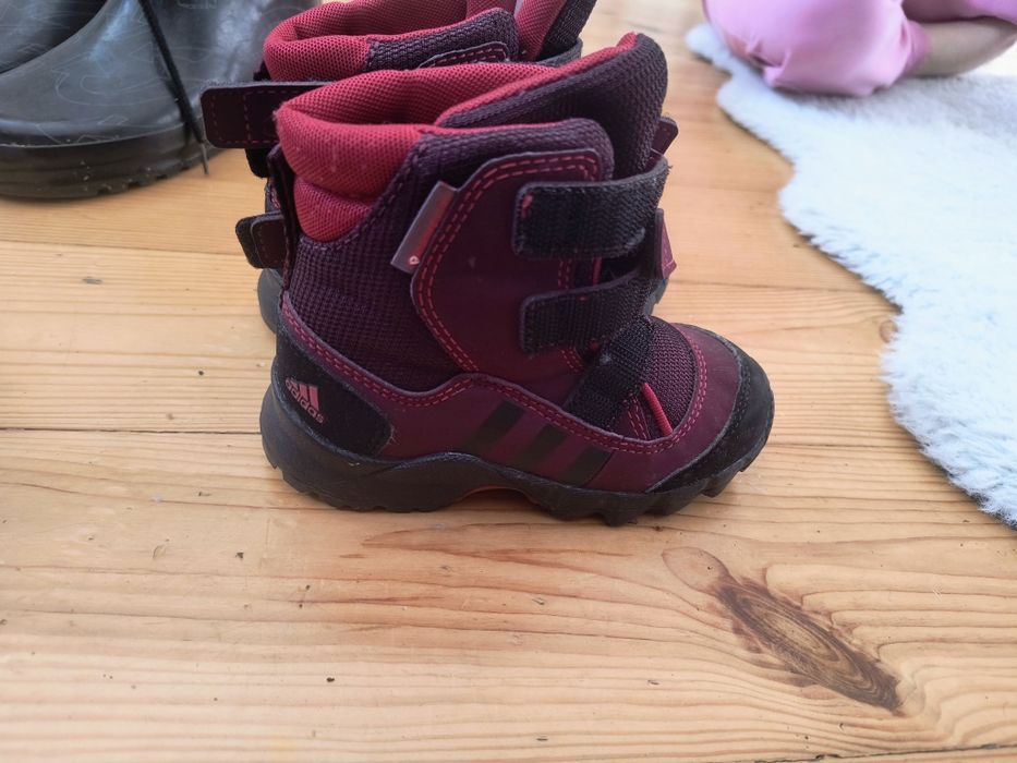 Adidas holtanna snow