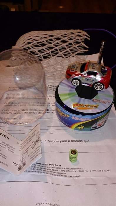 Mini Carro telecomandado com comando racing car