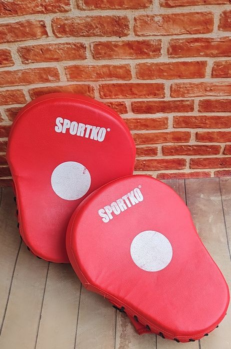 Лапи для боксу та кикбоксингу