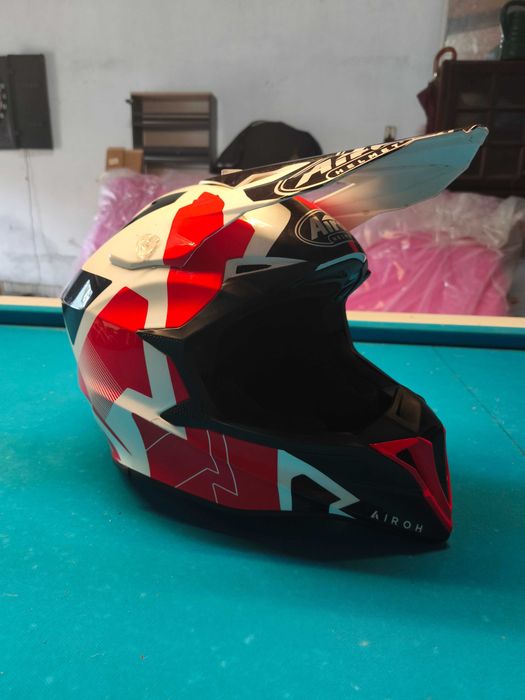 Capacete Airoh Off Road "semi novo"