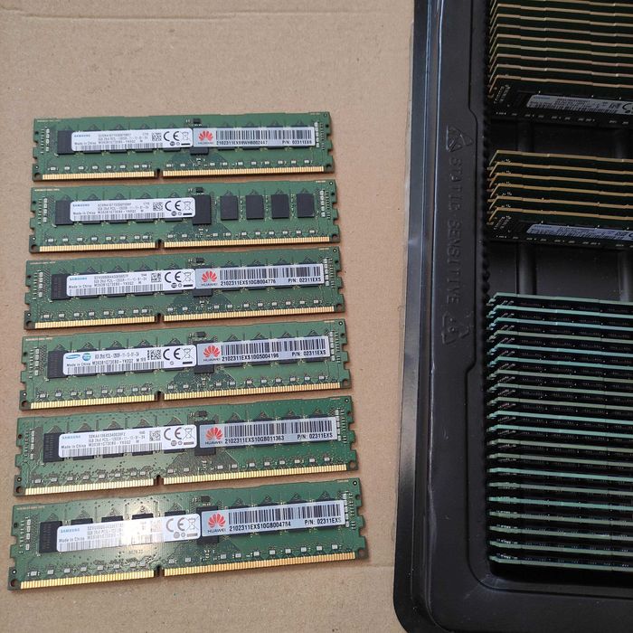 Серверна DDR3 8GB / 16GB 12800R / 12800  2Rx8 /2Rx4 1600 Mhz