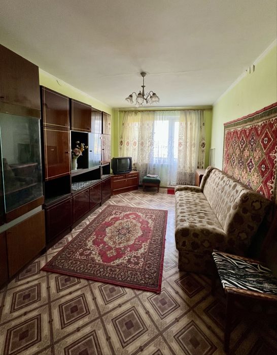 1-кімнатна квартира, вул. Лавреньова 29-А, 3/5, гарний житловий стан