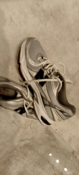 Sprzedam adidasyNb