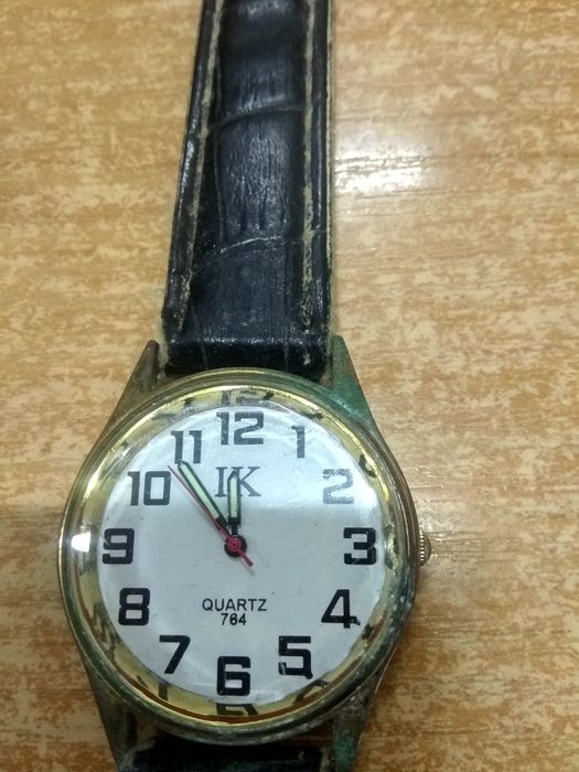 Кабеля до комп'ютера, навушники радянські годинники і т.д.