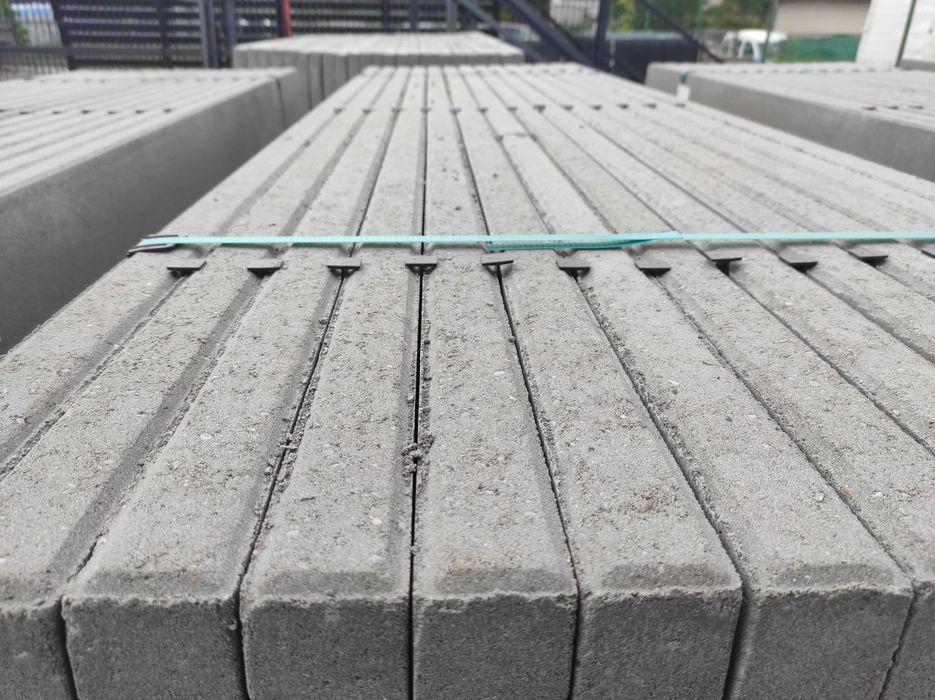 Podmurówka gładka DESKA 250x25x5 SZARA