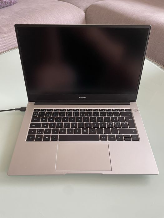 Huawei NBLK-WAX9X – Ryzen 5 / 8GB RAM / 512GB SSD + Zasilacz