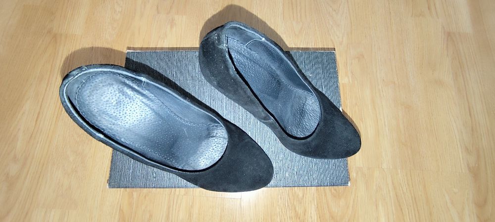 Туфлі-човники замшеві 35р