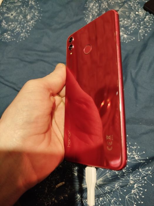 Продам хонор 8х пам'ять 4/128гб