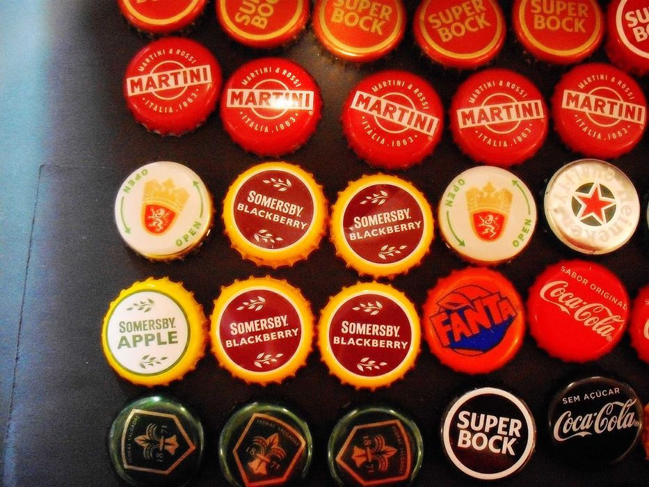 100 Cápsulas de garras/tampas/sameiras em bom estado