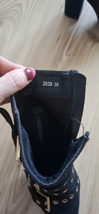 Buty damskie na obcasie 36