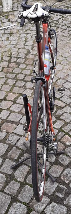 Bicicleta de estrada BH