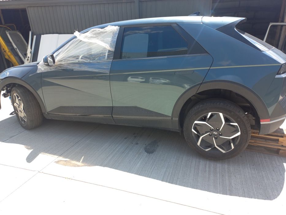 Двері ioniq 5 колір C5G M9U SUW U3P