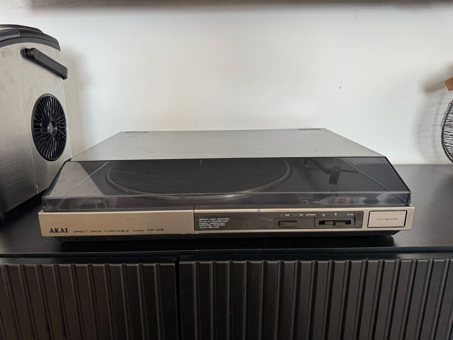 Gramofon Akai AP-A2