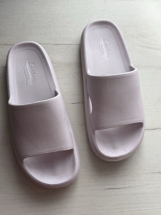 Шльопанці skechers