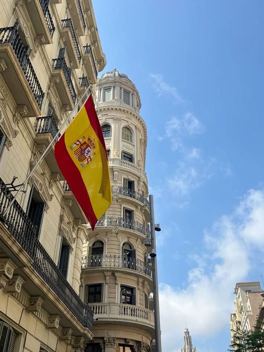 Вчитель/репетитор іспанської та словацької мов для дітей та підлітків.