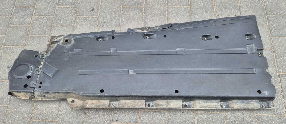 Osłona podwozia prawa Audi A4 B6 B7