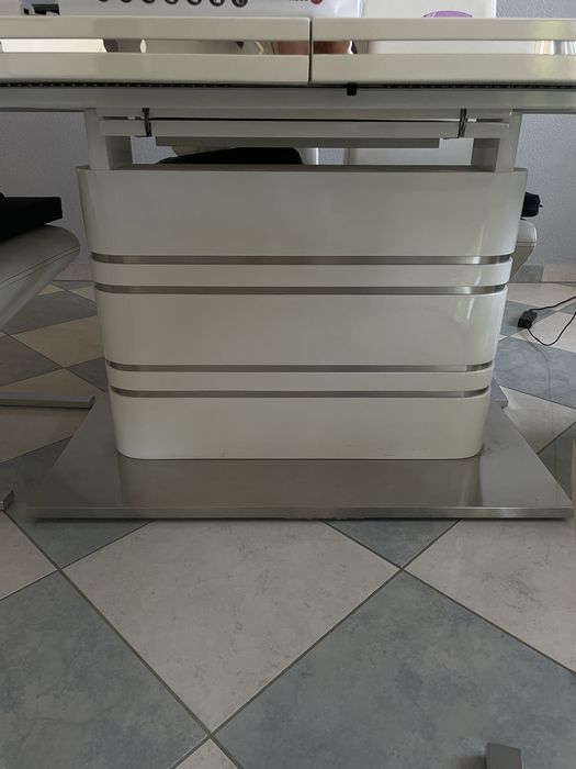 Stol rozkladany polysk +6 krzesel