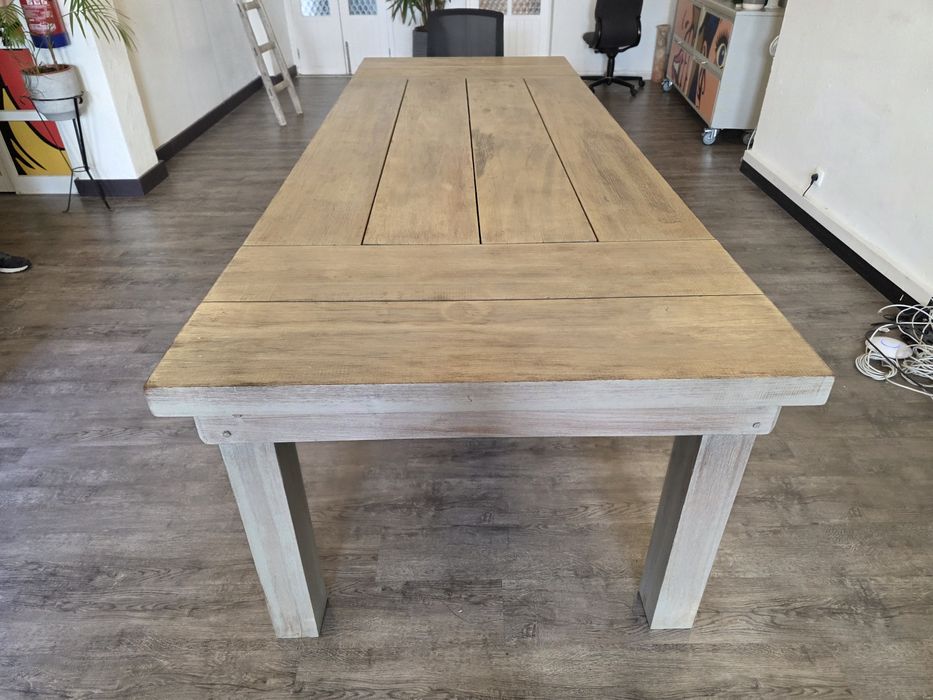 Mesa de jantar maciça (muito pesada)