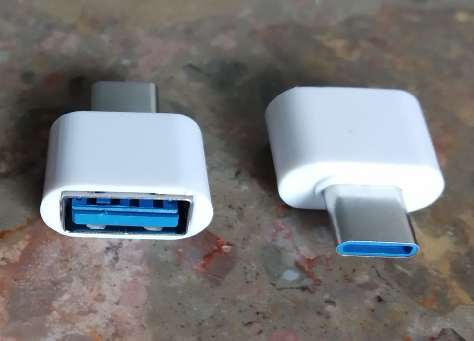 Adaptador OTG USB micro B  e Tipo C novo