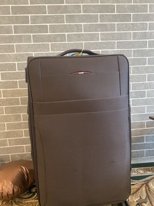 Продам нову валізу великан