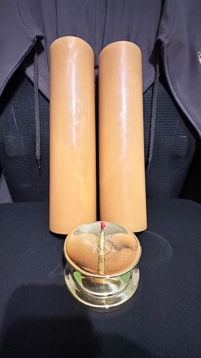 Świece woskowe 100% wosku pszczelego 2 sztuki ze świecznikiem