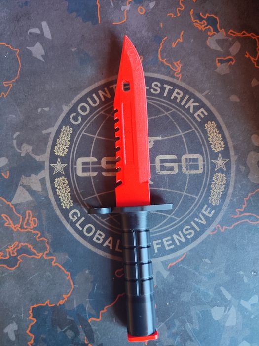 M9 Baionet CS Ruby – Faca Colecionável / Decorativa