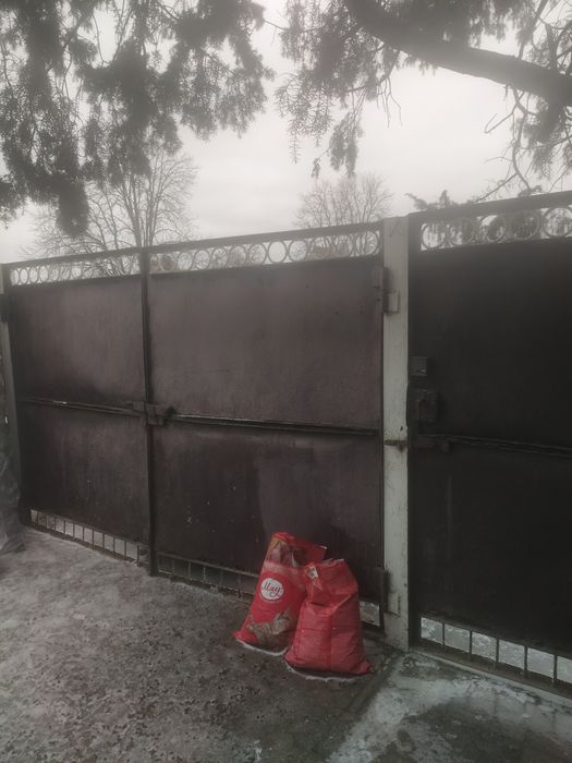 Продам металлические ворота с калиткой