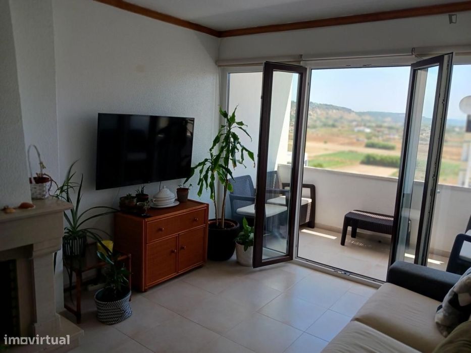 Apartamento com 2 quartos - localizado em Costa da Caparica Lisbon