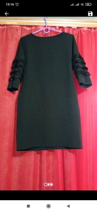 Платье женское..