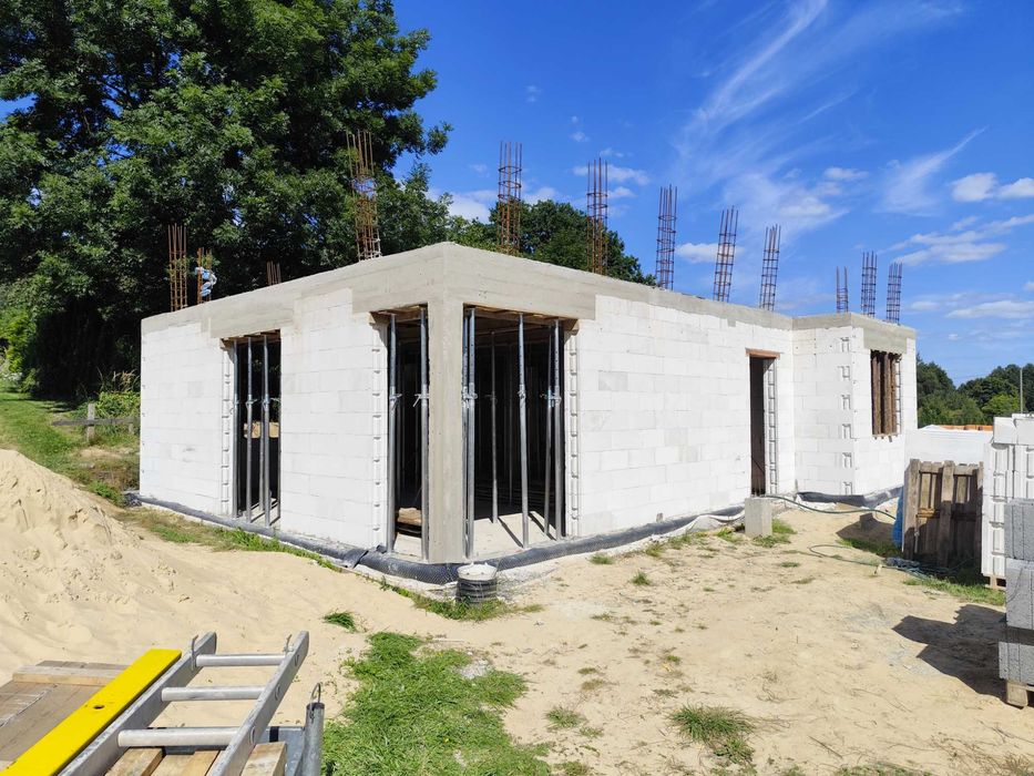 Budowa domów, prace murarskie, ciesielskie