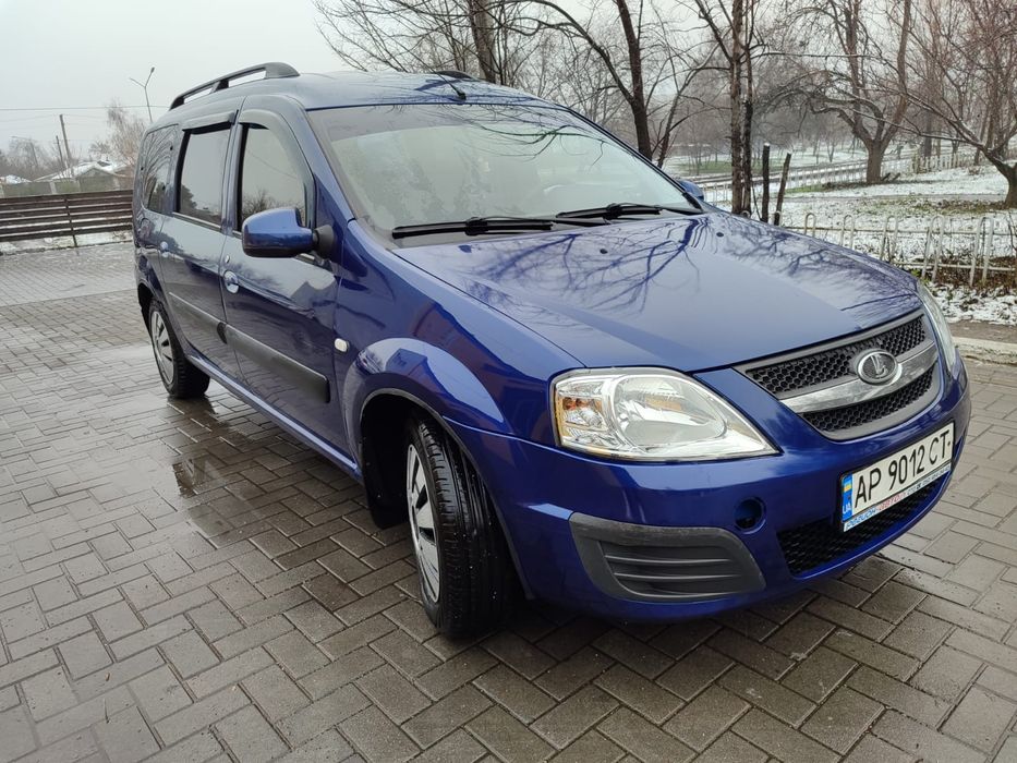 Продам Lada Largus 2015 , 7- мест. Газ/ Бензин