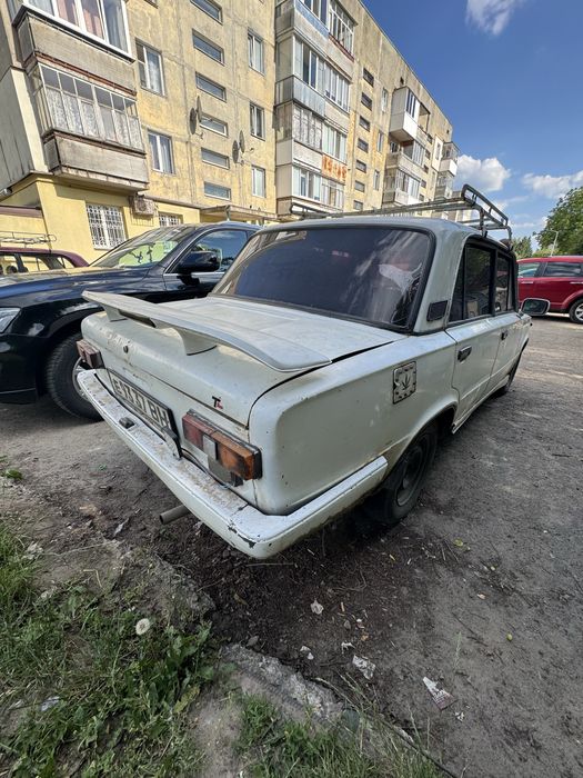 Ваз 21011 повністю справна
