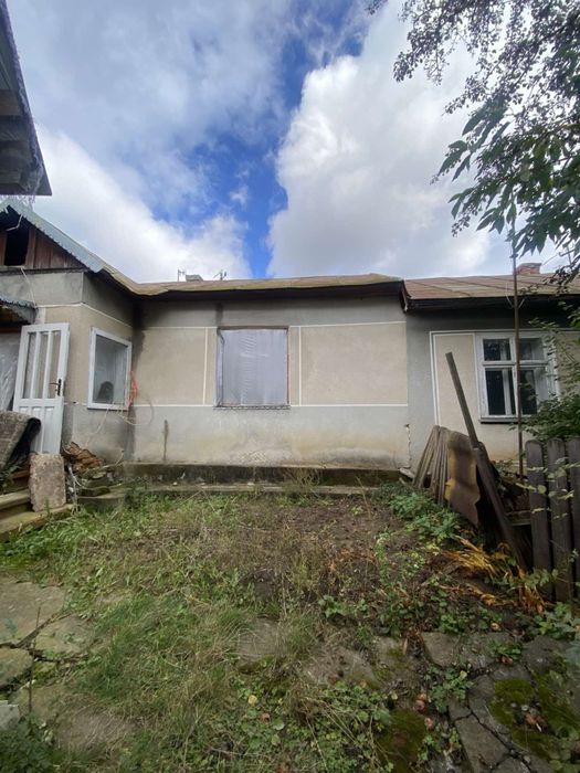 Буд нок 15 км від міста