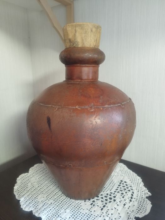 Bilha Antiga em Ferro Forjado – aproximadamente 50 cm