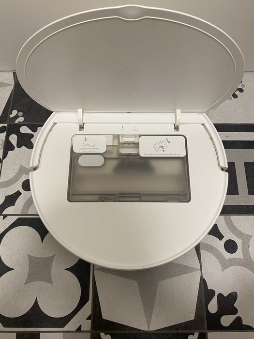 Робот пилосос Mi Robot Vacuum Mop Essential