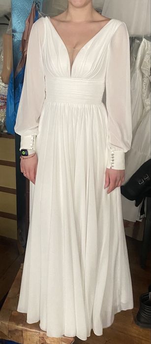 Продам весільну сукня 48 розміру