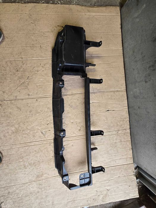 wlot kierownica powietrza Suzuki Baleno