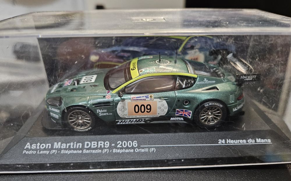 Miniatura Aston Martin DBR9-2006